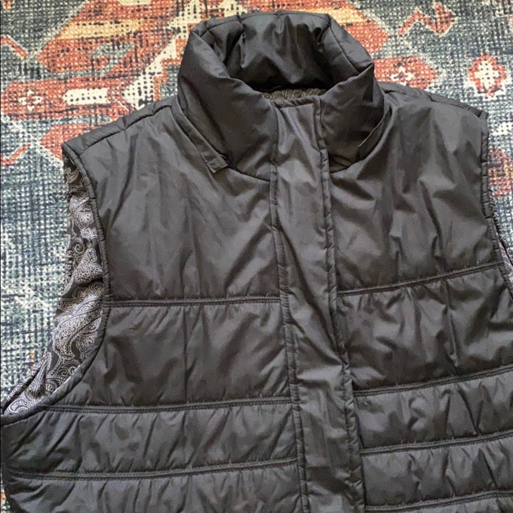 Women’s Van Heusen Vest - Picture 4 of 10